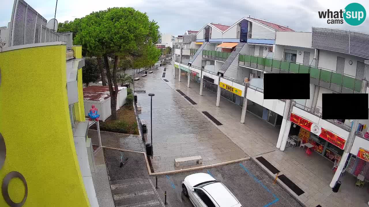 Spletna kamera Bibione Nakupovalna ulica – v živo