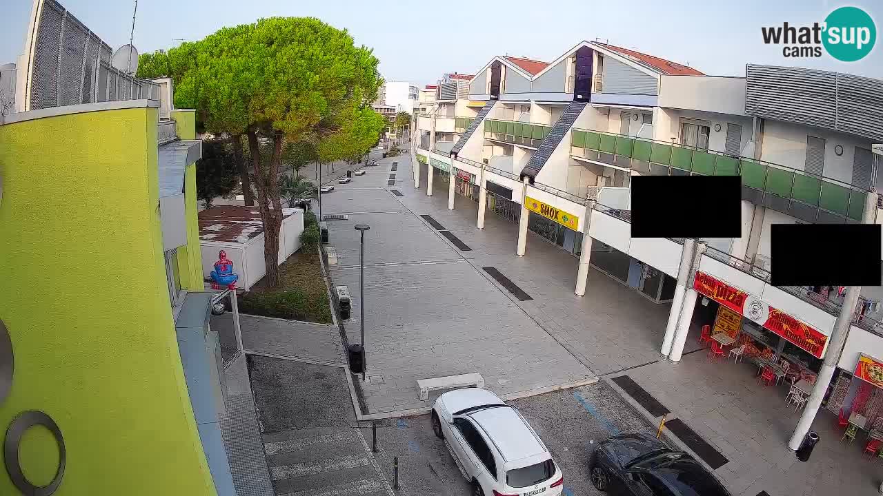 Web kamera Bibione – Trgovačka ulica uživo
