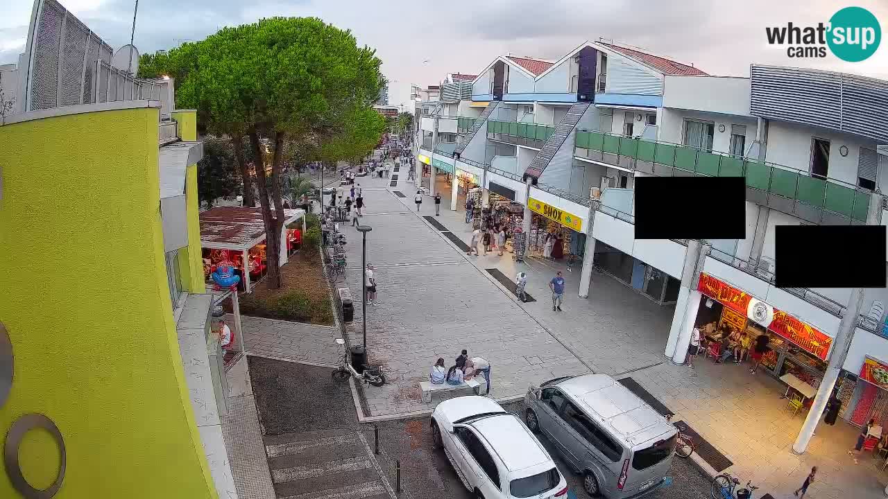 Bibione Shopping Street Webcam – Live View