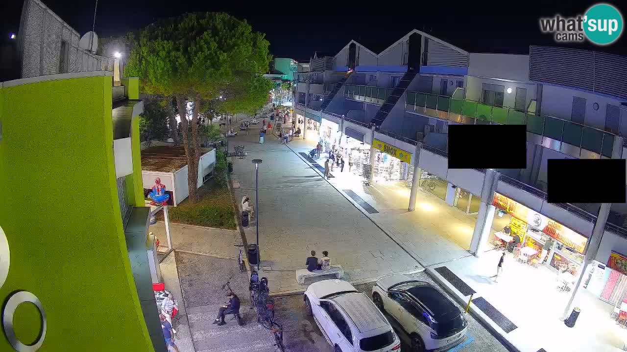 Bibione Shopping Street Webcam – Live View
