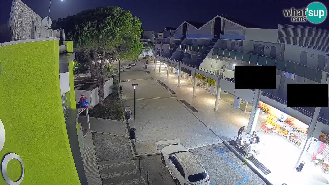 Bibione Shopping Street Webcam – Live View