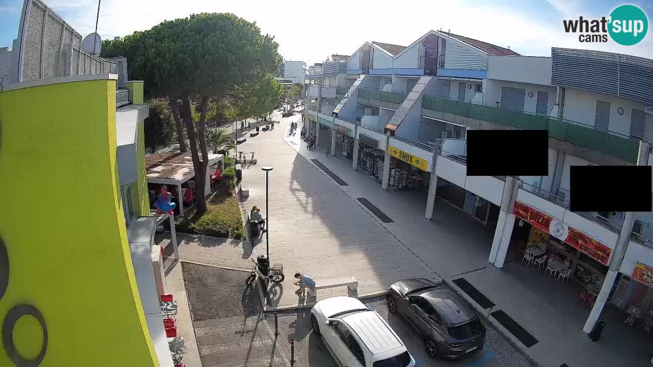 Bibione Shopping Street Webcam – Live View