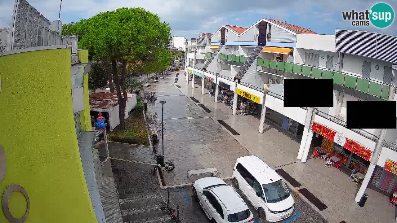 Bibione Shopping Street Webcam – Live View
