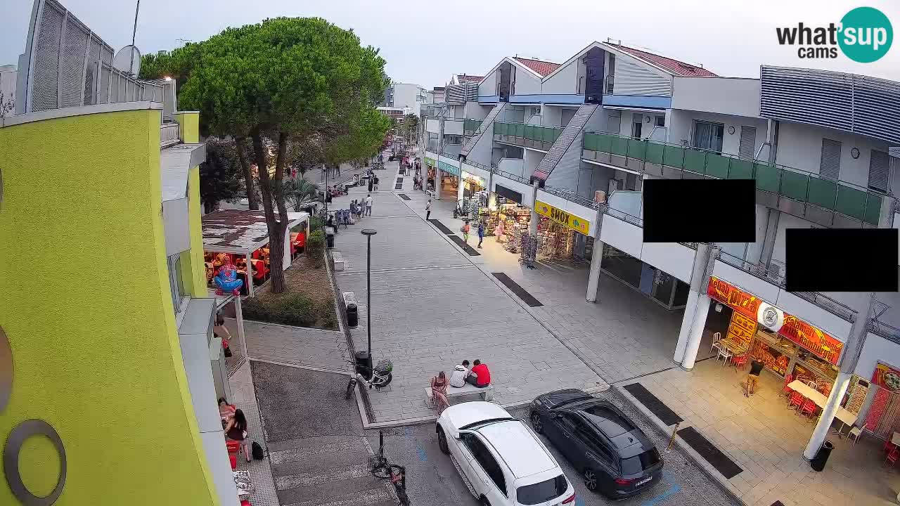 Spletna kamera Bibione Nakupovalna ulica – v živo
