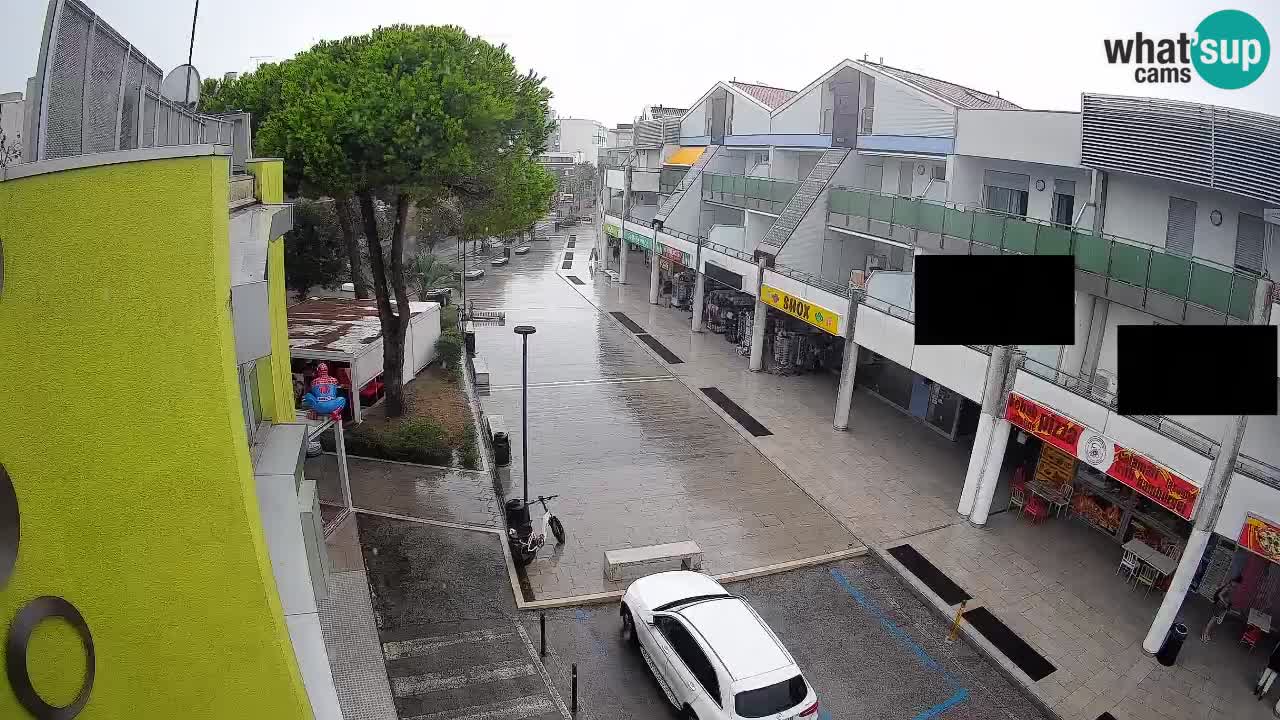 Spletna kamera Bibione Nakupovalna ulica – v živo