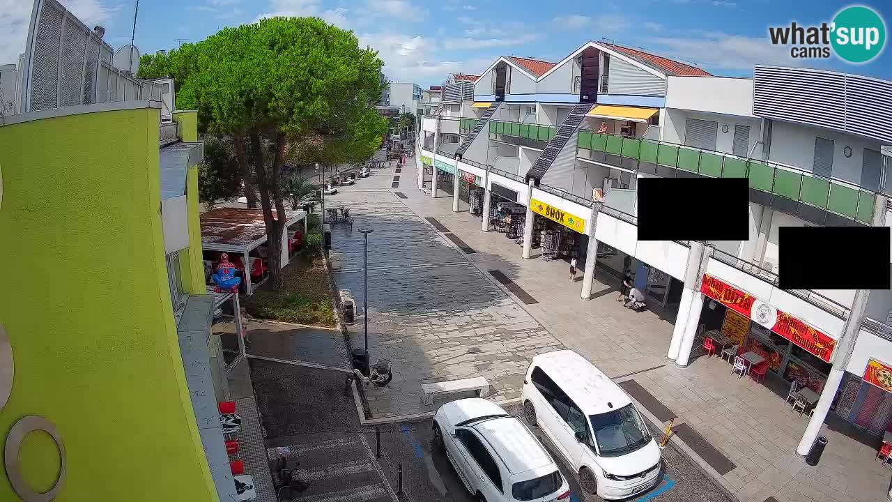 Bibione Shopping Street Webcam – Live View