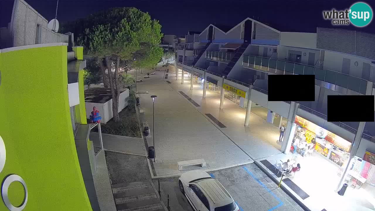 Bibione Shopping Street Webcam – Live View