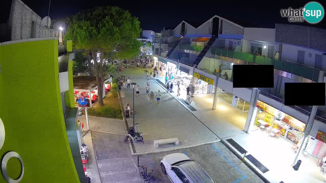 Bibione Shopping Street Webcam – Live View