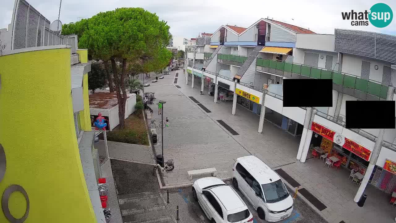 Bibione Shopping Street Webcam – Live View