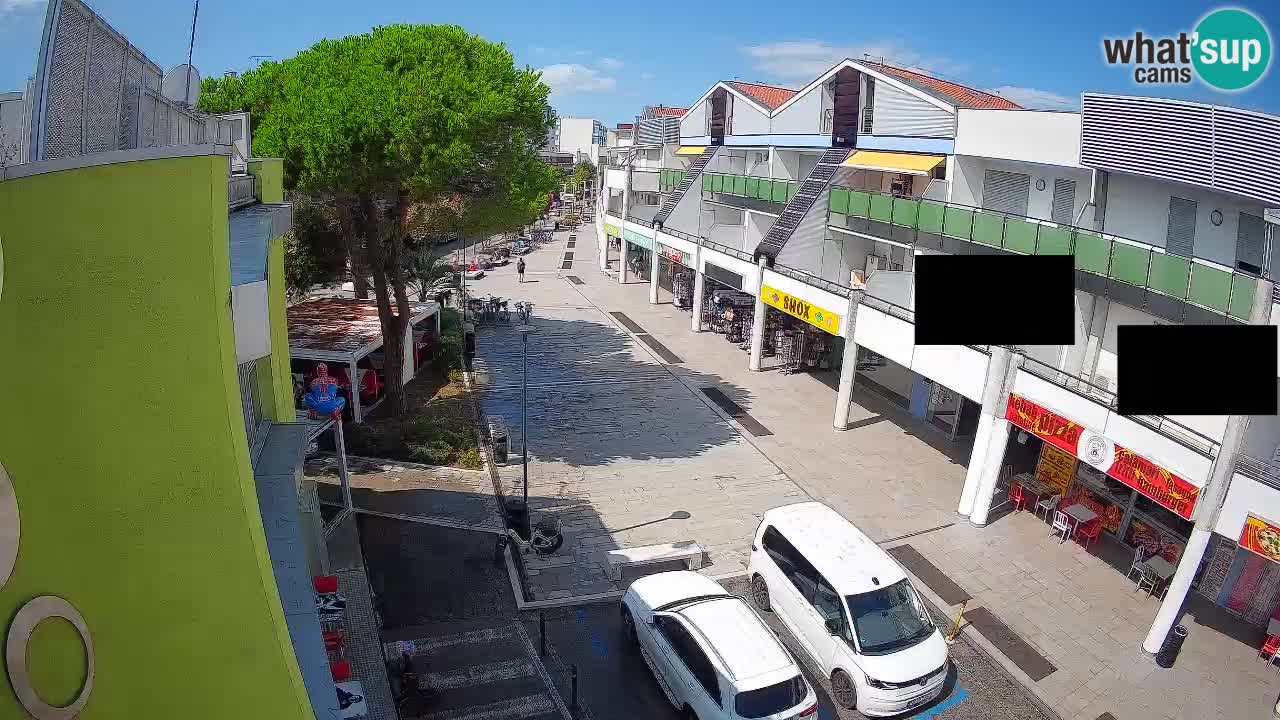 Bibione Shopping Street Webcam – Live View