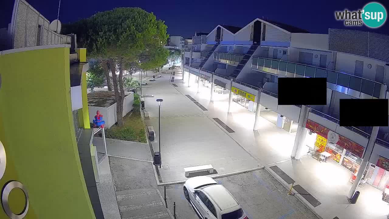 Bibione Shopping Street Webcam – Live View