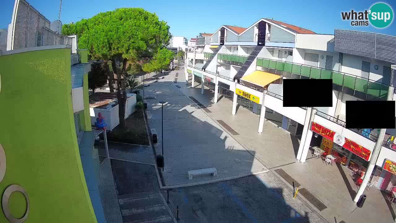 Webcam Via dello Shopping Bibione – Diretta Live