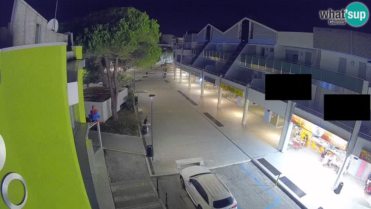 Bibione Shopping Street Webcam – Live View