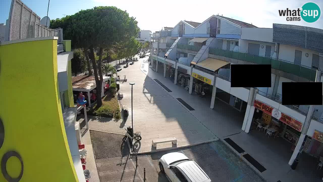 Bibione Shopping Street Webcam – Live View