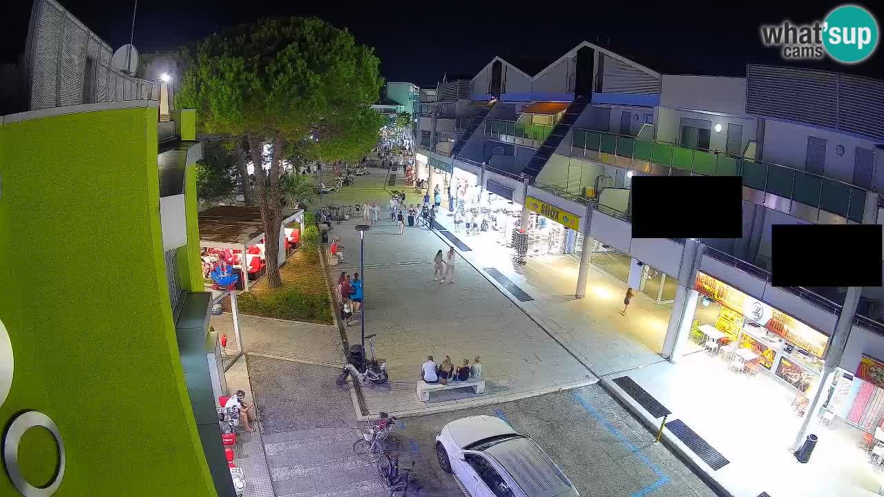 Bibione Shopping Street Webcam – Live View
