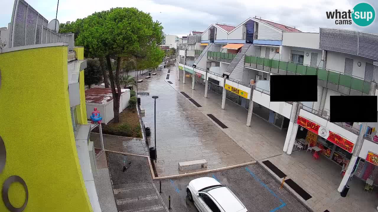 Bibione Shopping Street Webcam – Live View