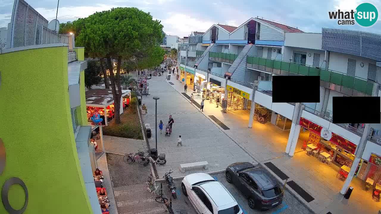 Spletna kamera Bibione Nakupovalna ulica – v živo