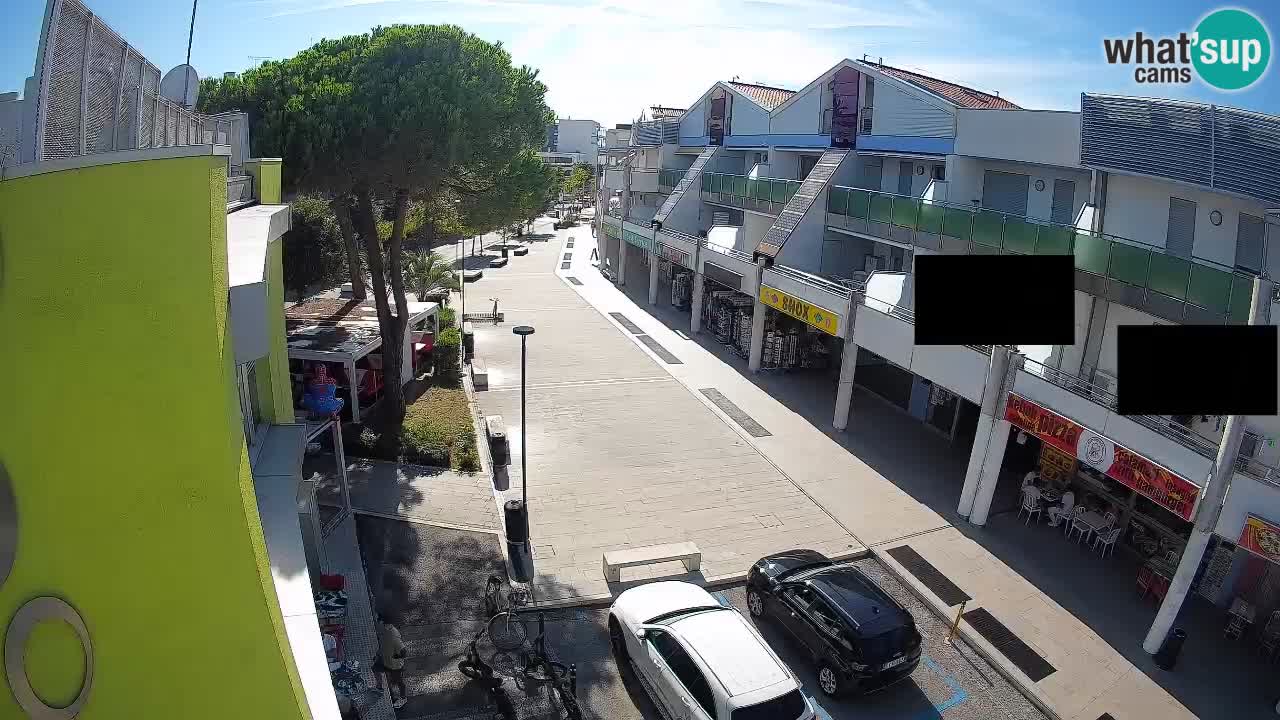 Bibione Shopping Street Webcam – Live View