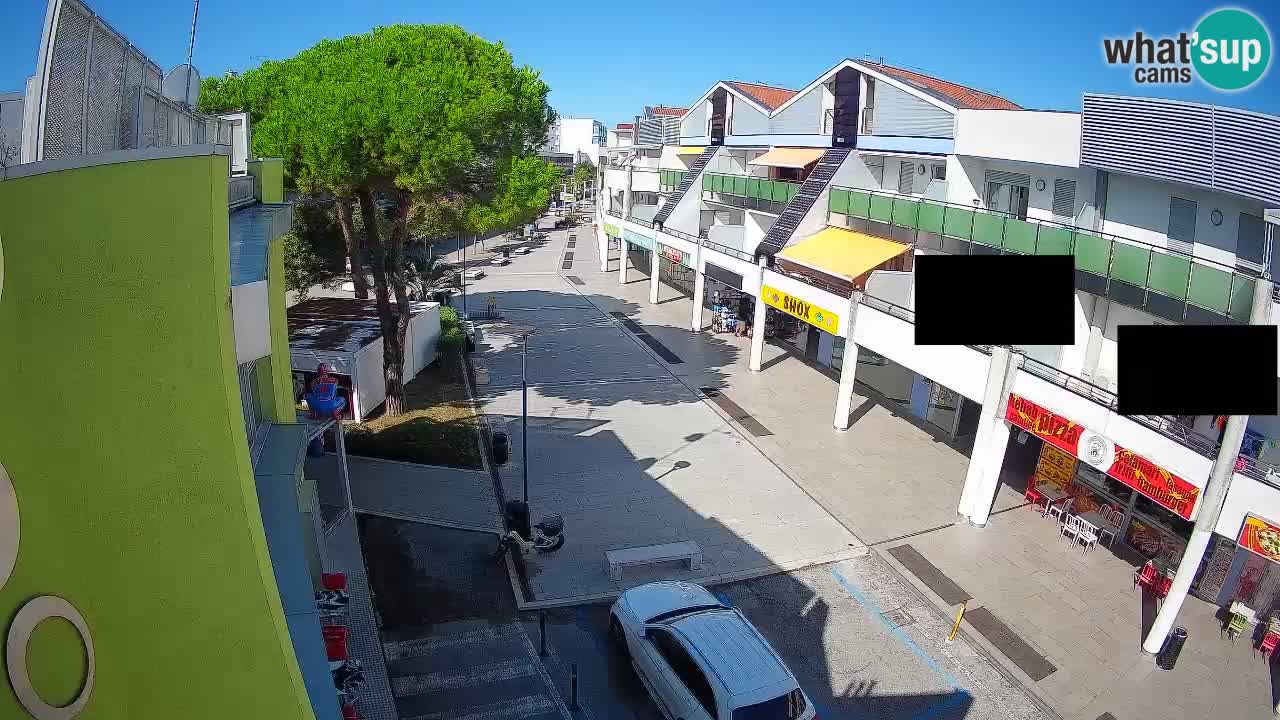 Bibione Shopping Street Webcam – Live View