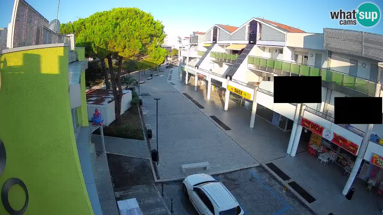 Spletna kamera Bibione Nakupovalna ulica – v živo