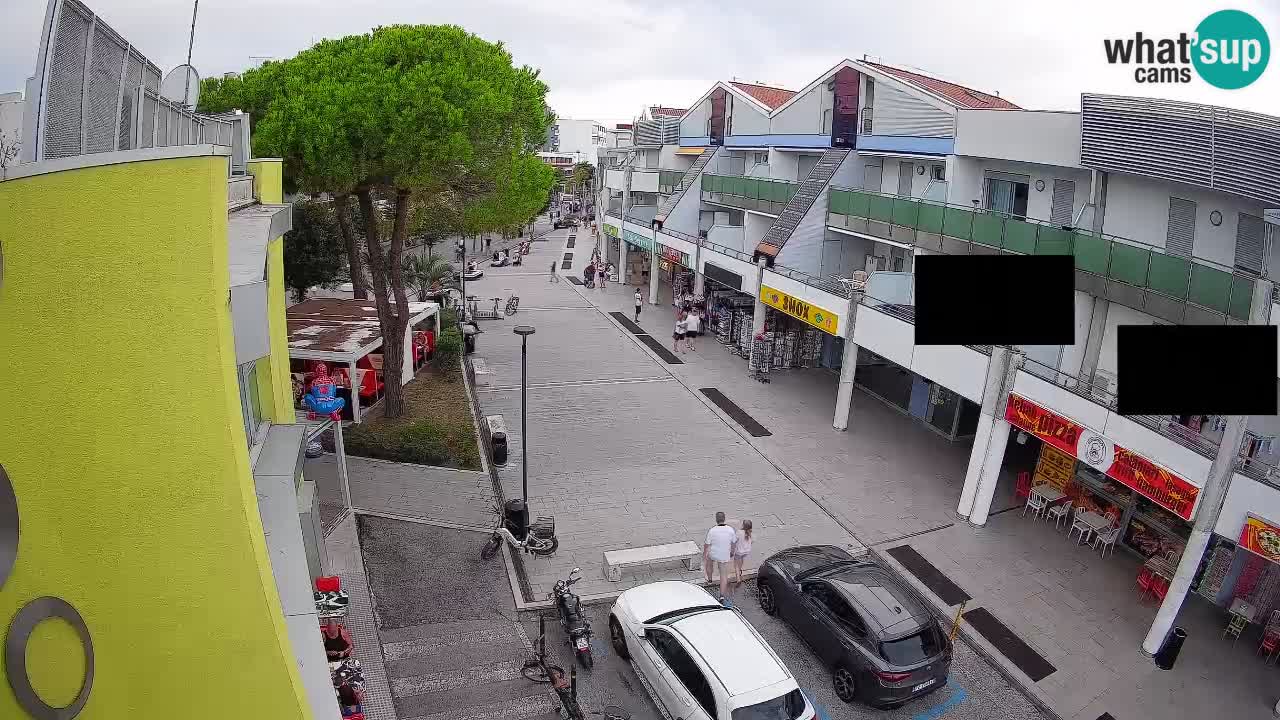 Bibione Shopping Street Webcam – Live View