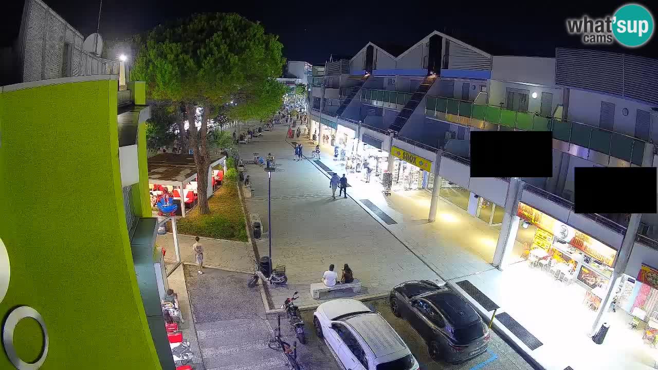 Bibione Shopping Street Webcam – Live View