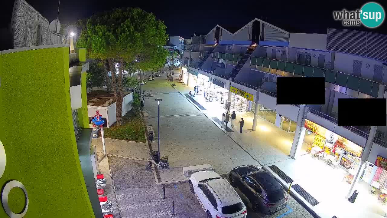Spletna kamera Bibione Nakupovalna ulica – v živo