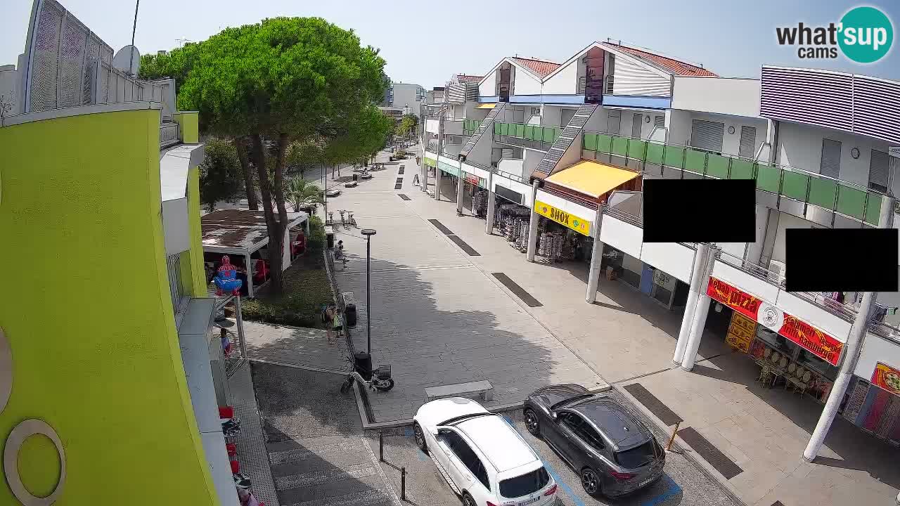 Bibione Shopping Street Webcam – Live View