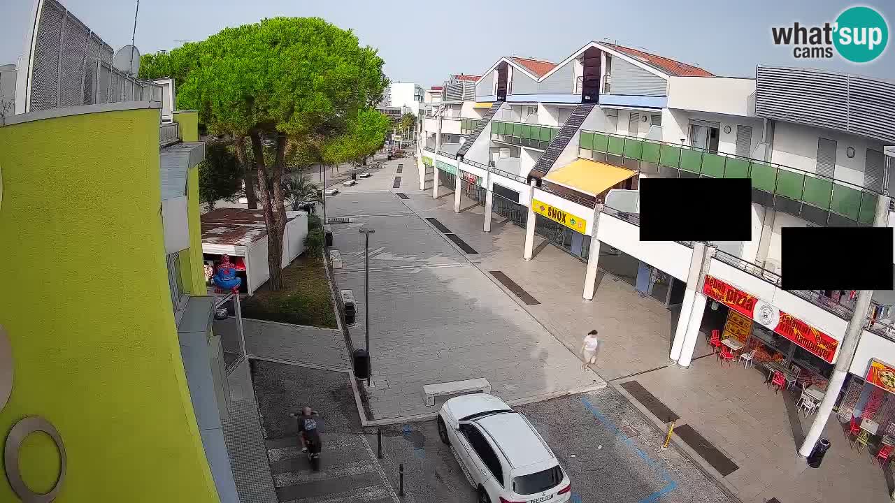 Webcam Rue Commerçante de Bibione – Vue en direct