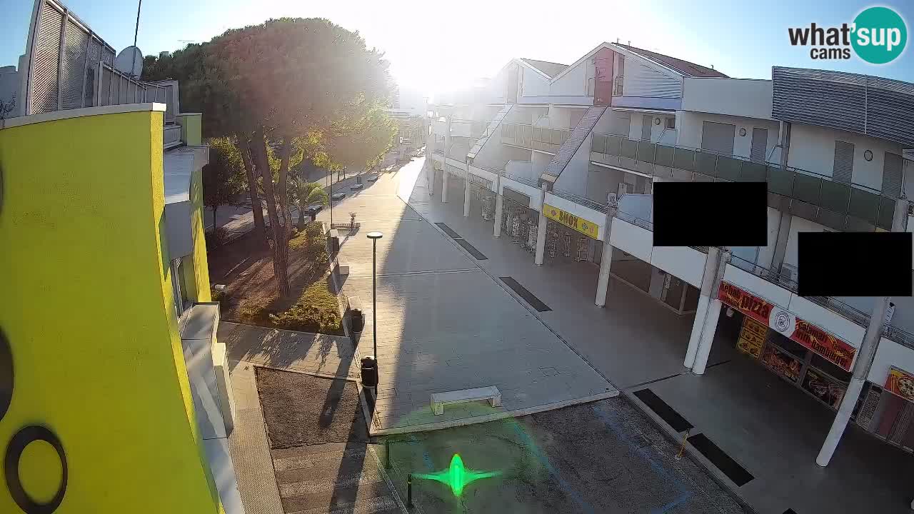 Webcam Rue Commerçante de Bibione – Vue en direct
