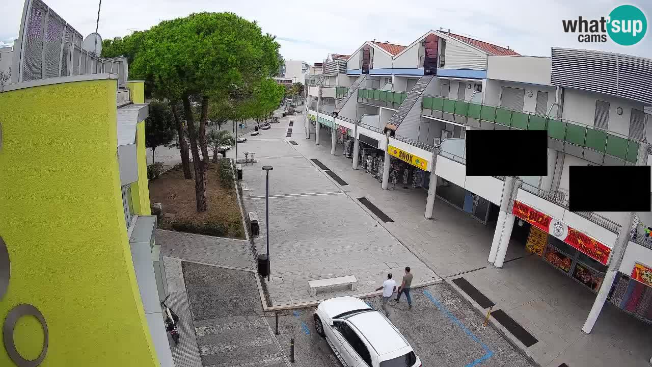 Bibione Shopping Street Webcam – Live View