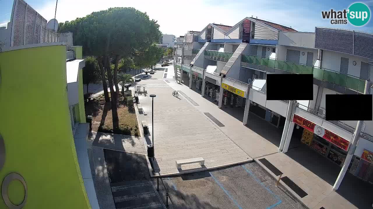 Spletna kamera Bibione Nakupovalna ulica – v živo
