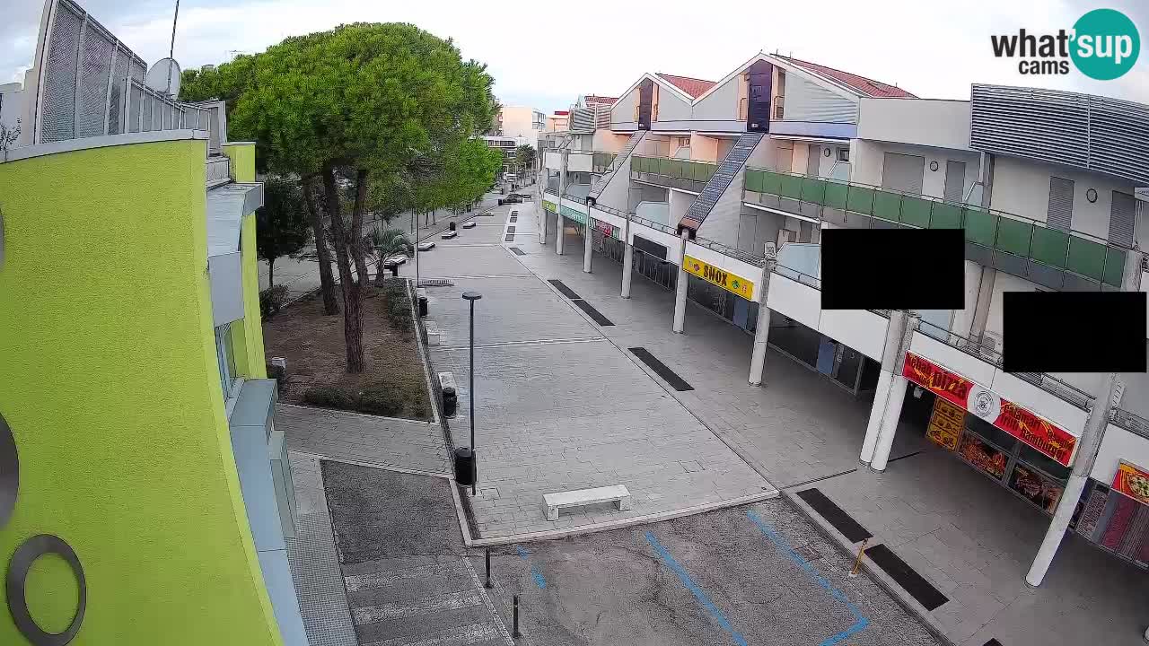 Bibione Shopping Street Webcam – Live View