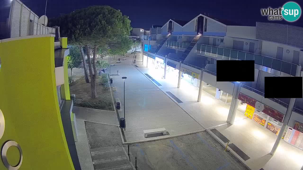 Bibione Shopping Street Webcam – Live View