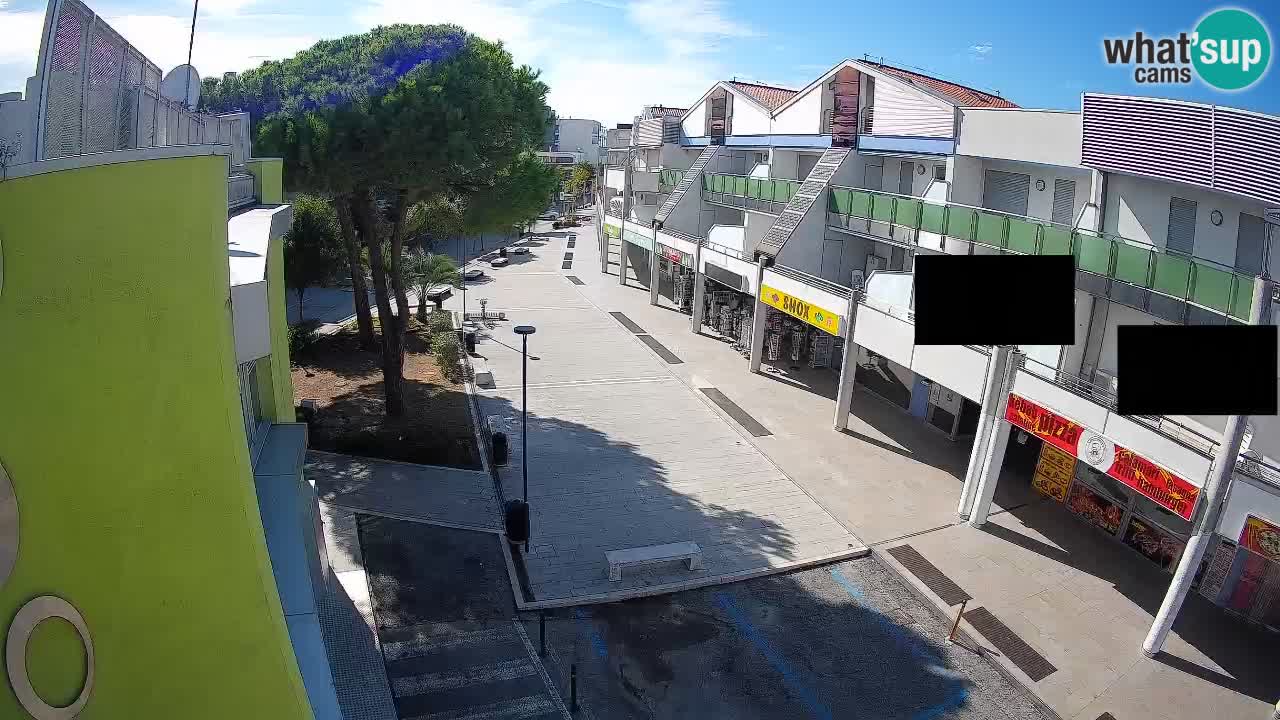 Bibione Shopping Street Webcam – Live View