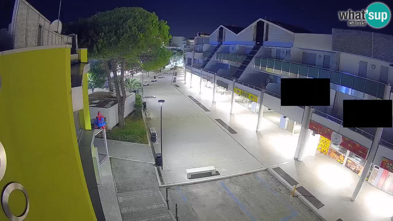 Bibione Shopping Street Webcam – Live View