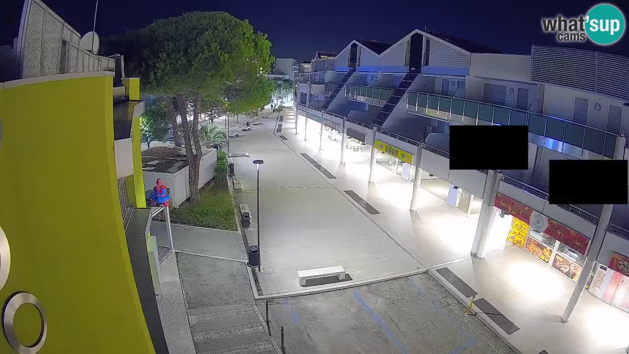 Bibione Shopping Street Webcam – Live View