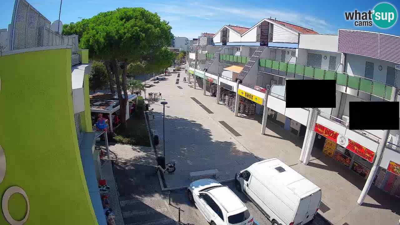 Bibione Shopping Street Webcam – Live View