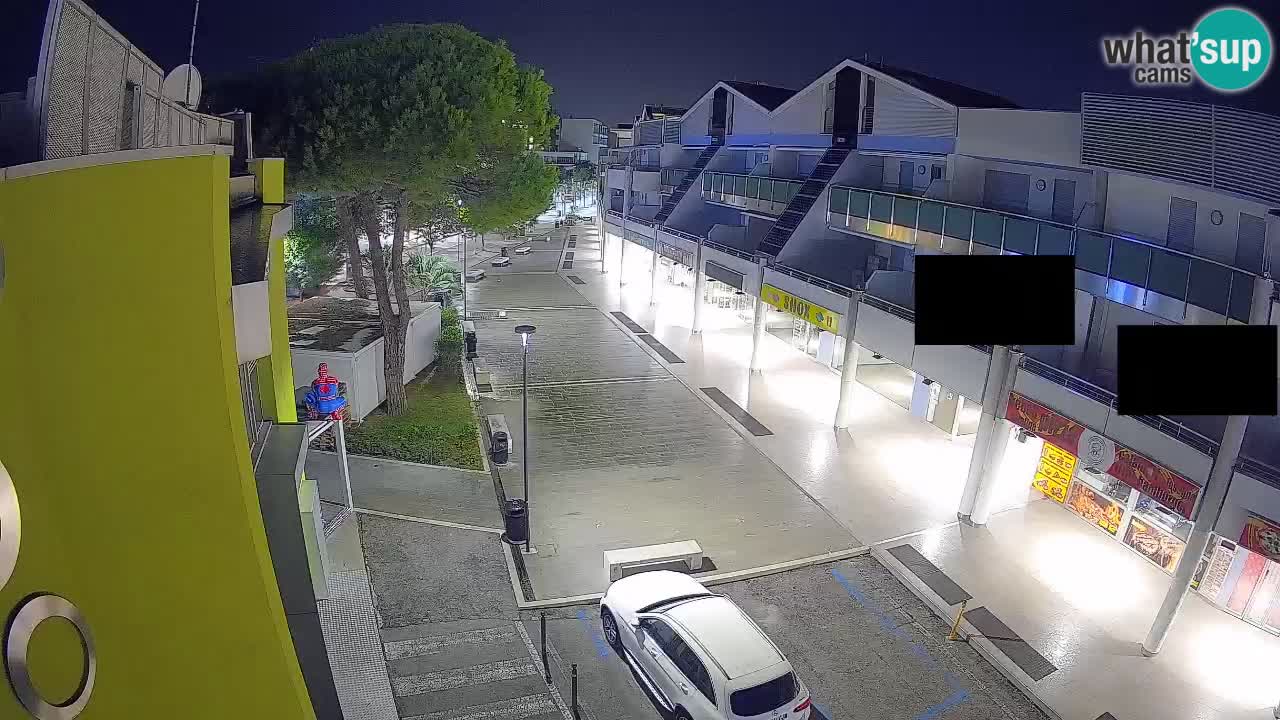Bibione Shopping Street Webcam – Live View