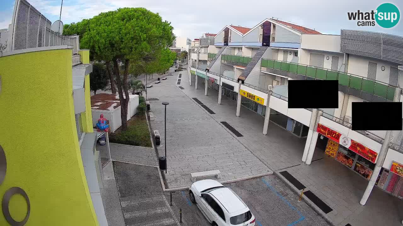 Webcam Rue Commerçante de Bibione – Vue en direct