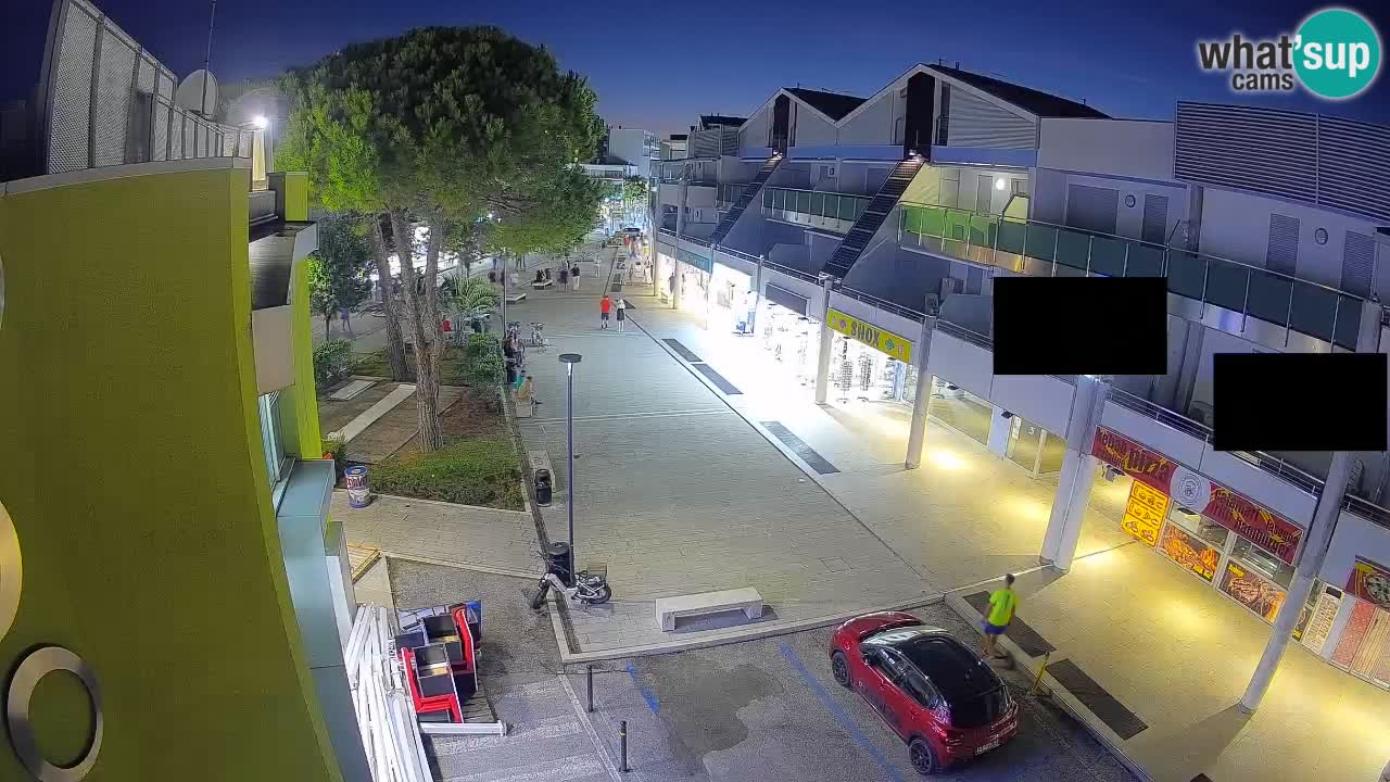 Bibione Shopping Street Webcam – Live View