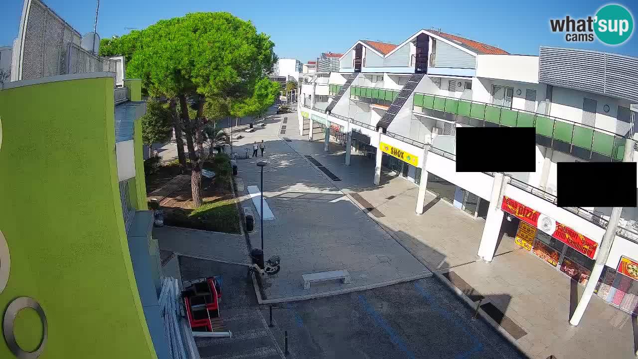 Bibione Shopping Street Webcam – Live View