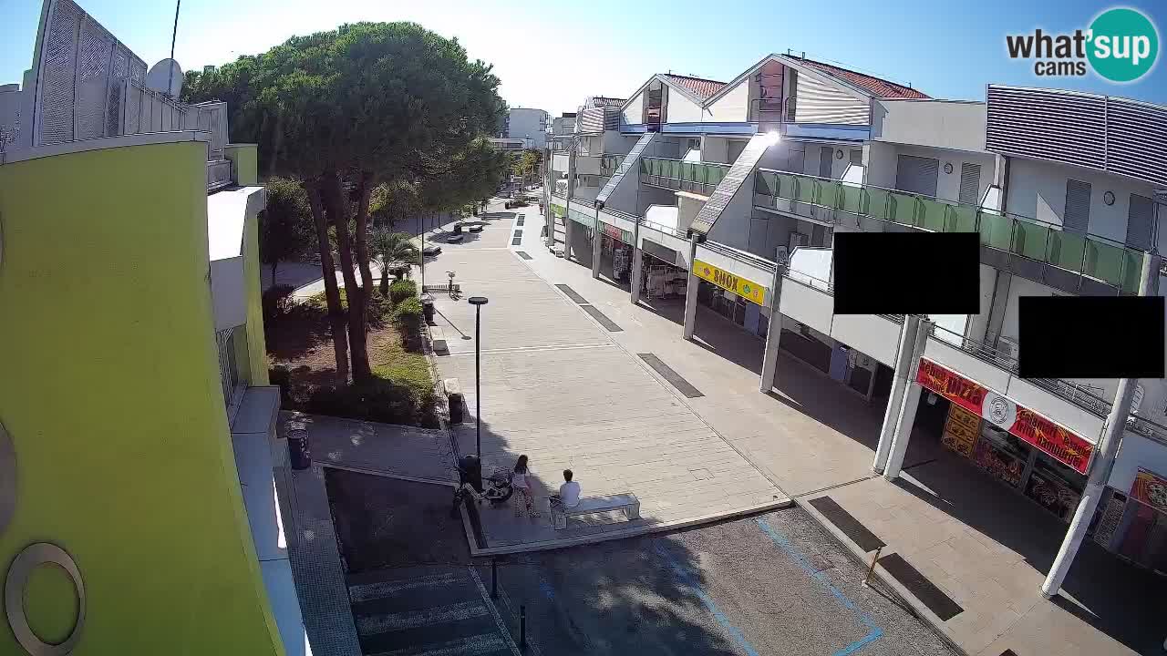 Bibione Shopping Street Webcam – Live View