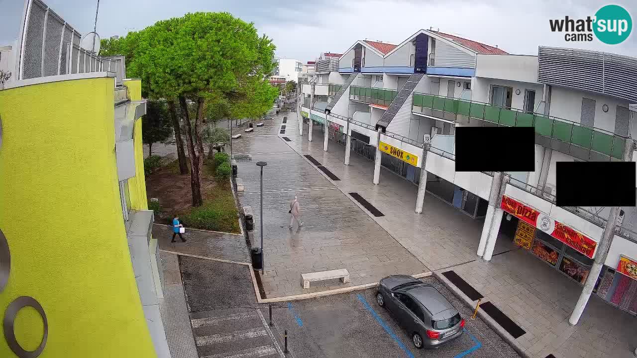 Bibione Shopping Street Webcam – Live View
