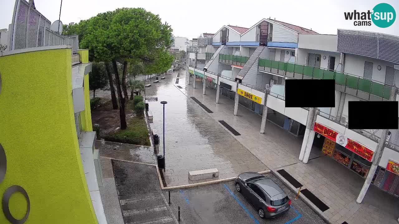 Spletna kamera Bibione Nakupovalna ulica – v živo