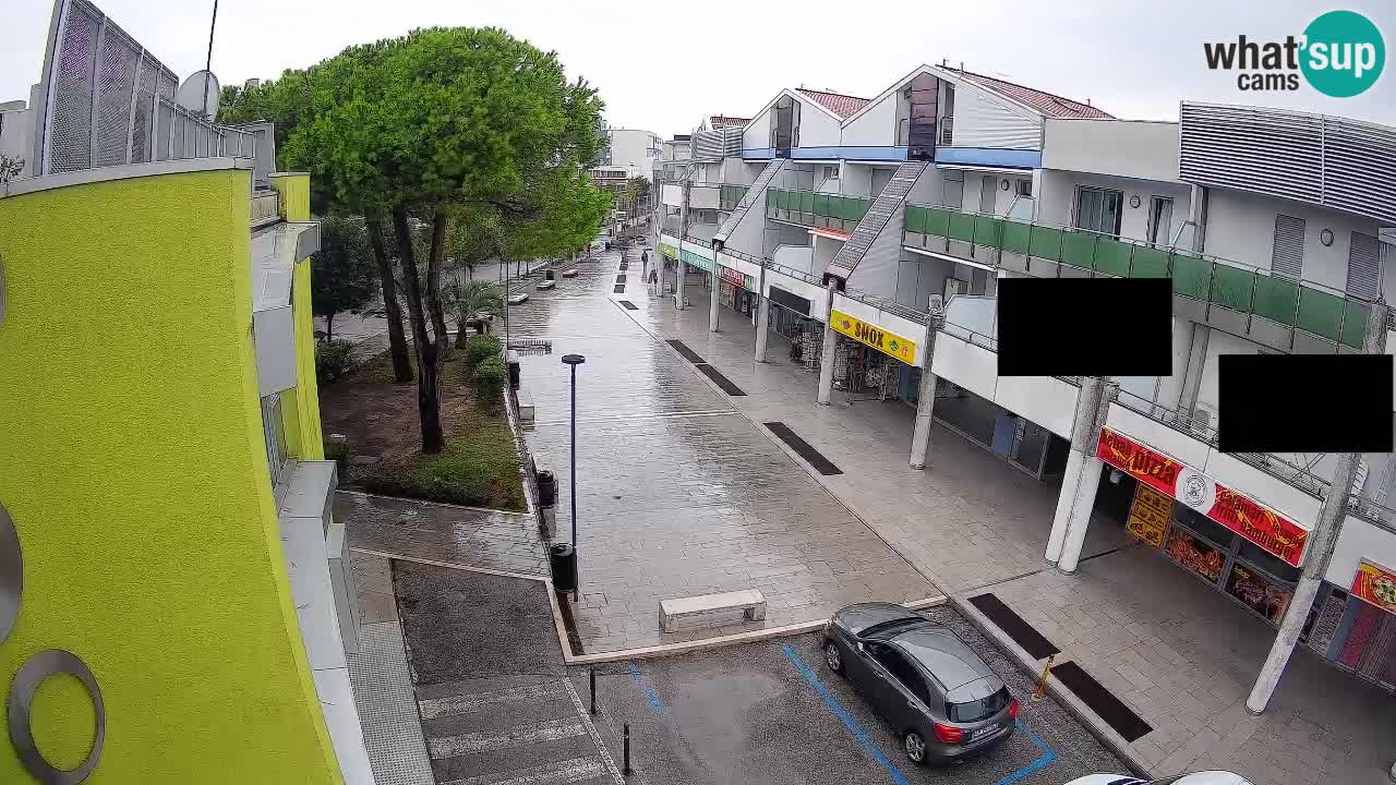 Bibione Shopping Street Webcam – Live View