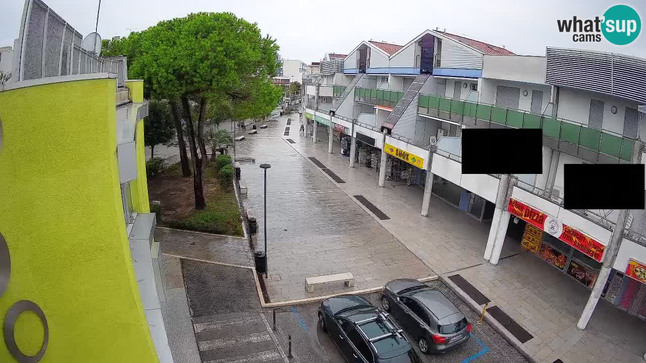 Bibione Shopping Street Webcam – Live View