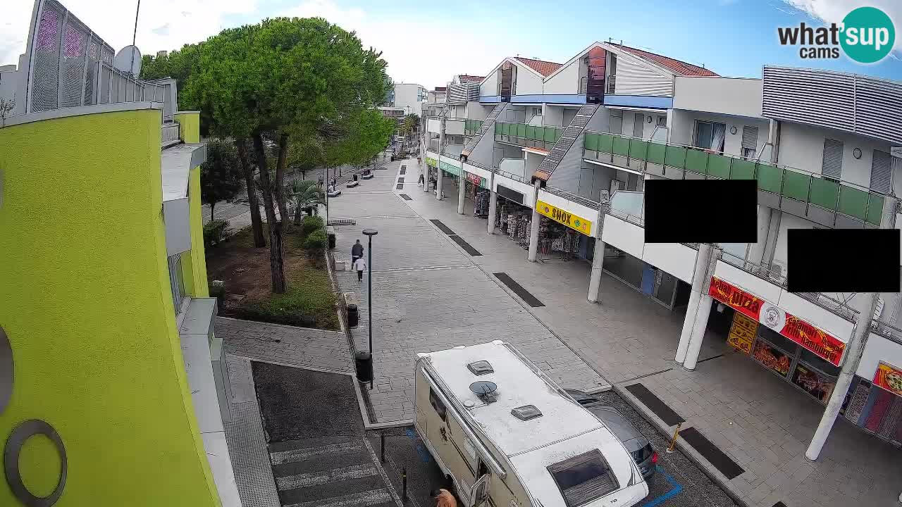 Spletna kamera Bibione Nakupovalna ulica – v živo