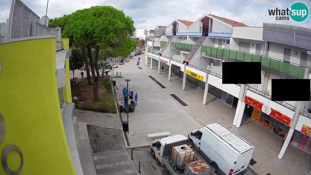 Bibione Shopping Street Webcam – Live View