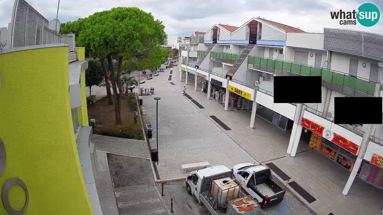Bibione Shopping Street Webcam – Live View
